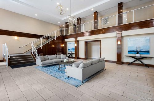 unit-310-10 Byron Pl, Larchmont, NY, 10538-1983 | Card Image