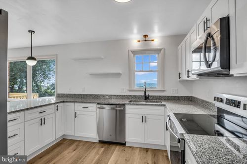 308 Shuey Rd, NEW CUMBERLAND, PA, 17070-2720 | Card Image