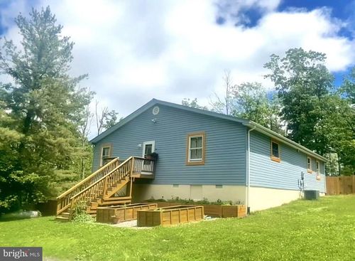 415 Rolly Rd, Mount Jackson, VA, 22842-3444 | Card Image