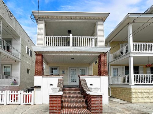 213 E Heather Rd, Wildwood Crest, NJ, 08260-4256 | Card Image