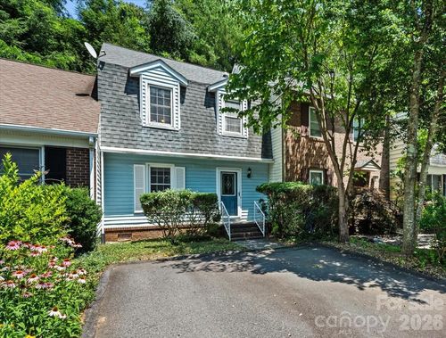 39 Wildwood Ave, Asheville, NC, 28804-3531 | Card Image