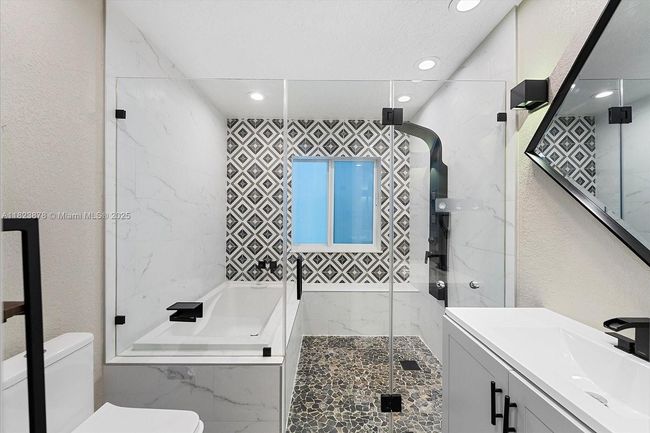 19420 Sw 129 Th Ave, House other with 4 bedrooms, 3 bathrooms and null parking in Miami FL | Image 43