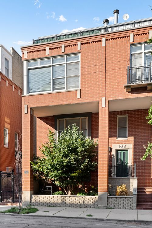 103-2843 Lincoln Ave, Chicago, IL, 60657-4250 | Card Image