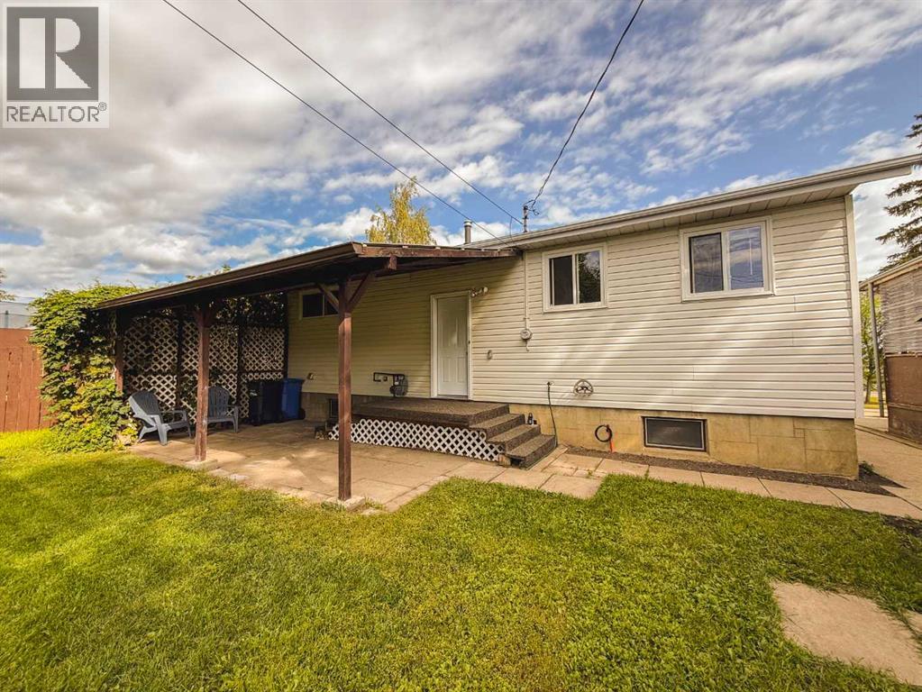 Residential in Spirit River 4