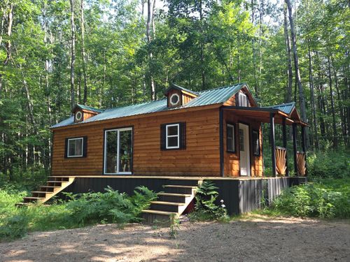 9843 W Blanchard Rd, Blanchard, MI, 49310-9782 | Card Image