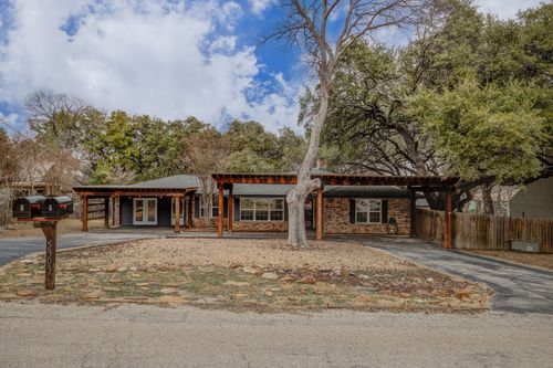 a-5303 Shady Oaks Cir, Kingsland, TX, 78639-4046 | Card Image