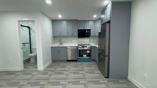 506 Beach 69th St, Arverne, NY, 11692-1319 | Card Image