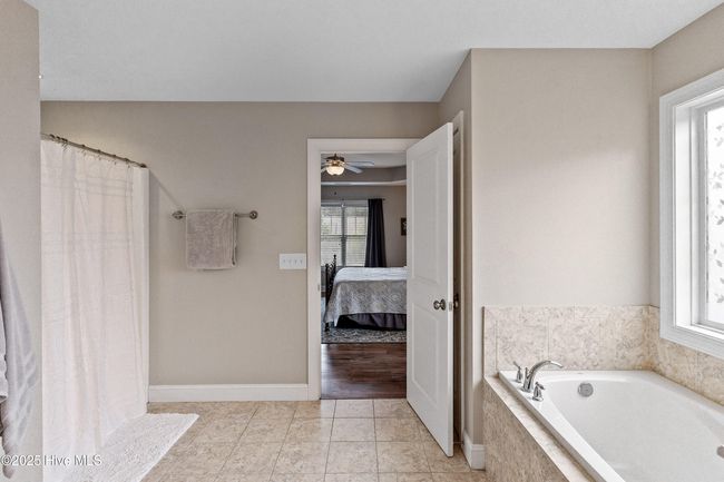 433 Landsdowne Cir, House other with 4 bedrooms, 3 bathrooms and 2 parking in Hampstead NC | Image 38