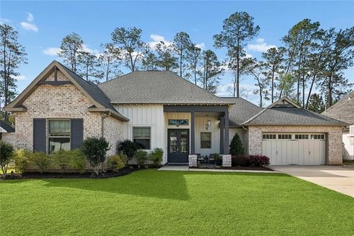 452 Blue Heron Ln, Madisonville, LA, 70447-3250 | Card Image