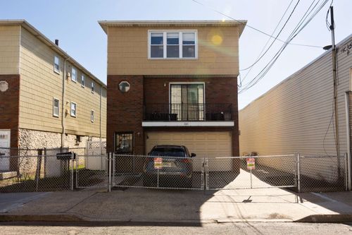 226 Webster Ave, JC, Heights, NJ, 07307 | Card Image