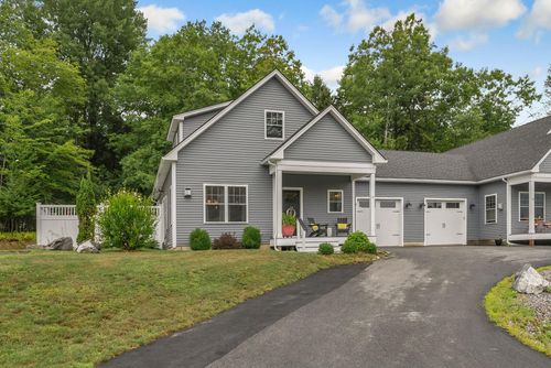 7-21 Youngs Ln, Freeport, ME, 04032-6261 | Card Image