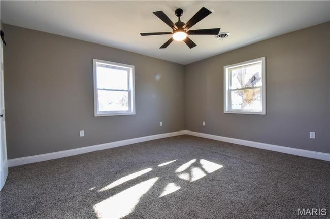 305 E Hauser St, House other with 4 bedrooms, 3 bathrooms and 2 parking in Litchfield IL | Image 26