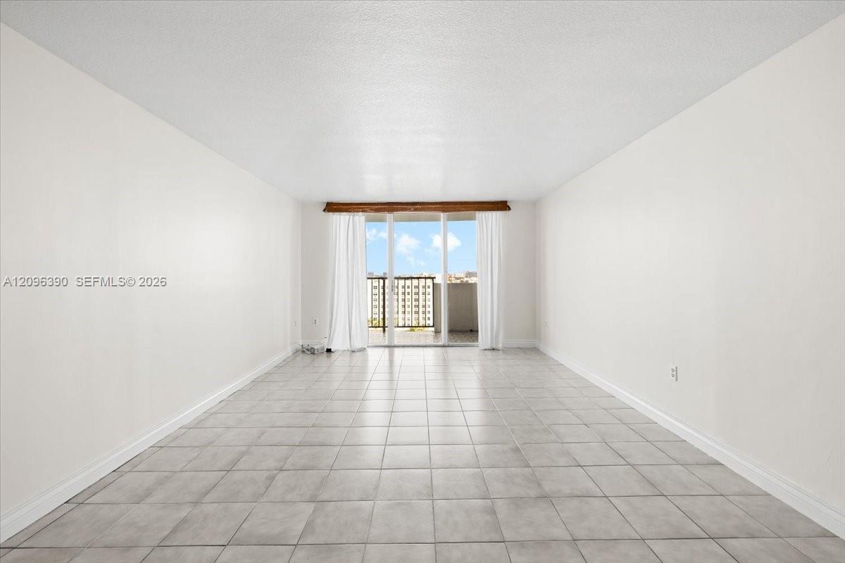 Residential Lease in Aventura 5