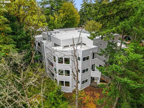 1a-48 Eagle Crest Dr, Lake Oswego, OR, 97035-1064 | Card Image