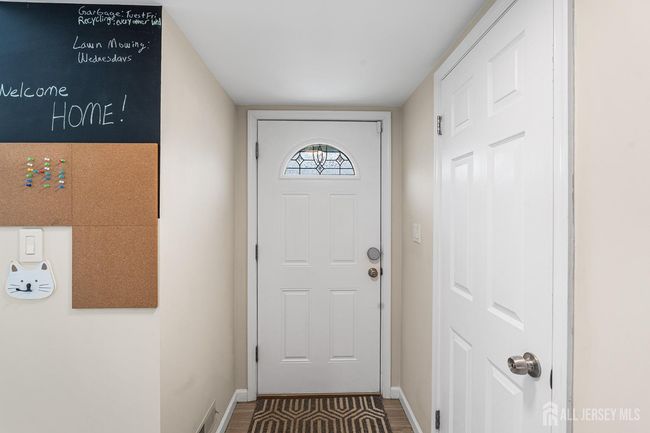 251 Chaucer Ct, Townhouse with 2 bedrooms, 2 bathrooms and null parking in Old Bridge NJ | Image 9