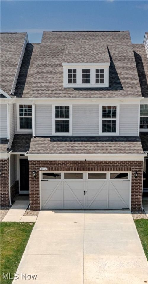 unit-2-835 Dipper Ln, Aurora, OH, 44202-8737 | Card Image