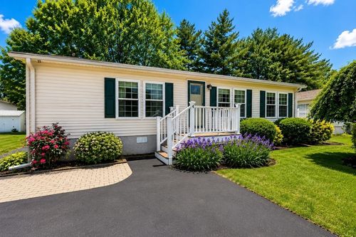 4 Trailwood Dr, Bridgewater, MA, 02324-2062 | Card Image