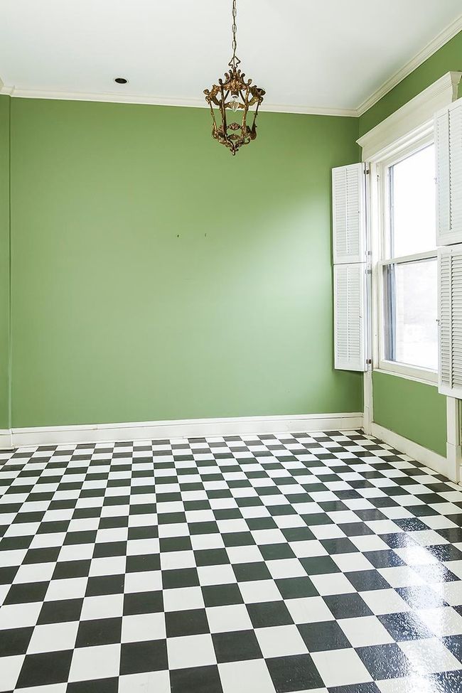 Family Room | Image 12