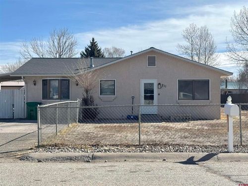211 Spruce Dr, Alamosa, CO, 81101-2743 | Card Image