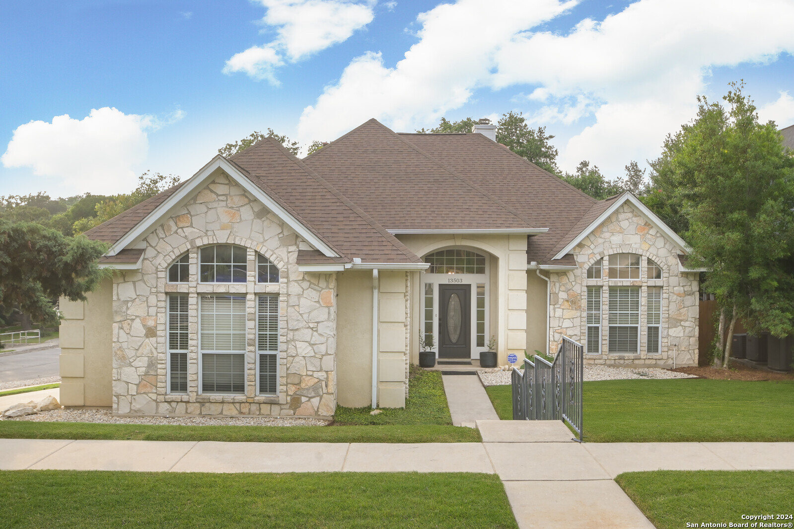 Pueblo Springs Dr, San Antonio, TX 78232