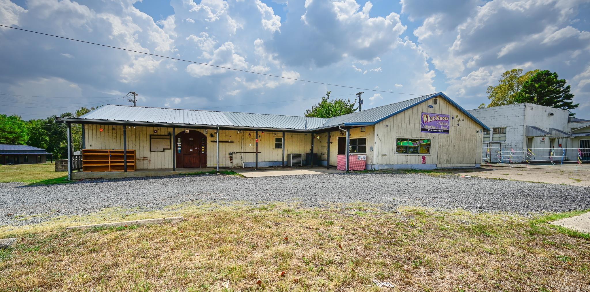 1604 Highway 71 S, Mena, AR 71953