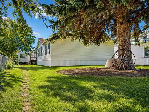 111 S I St, Livingston, MT, 59047-2811 | Card Image