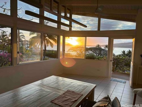 532 Portlock Rd, Honolulu, HI, 96825-2022 | Card Image