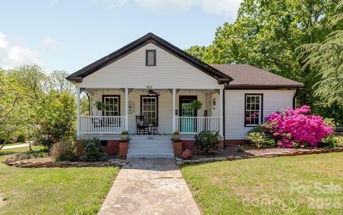 905 W Franklin St, Monroe, NC, 28112-4611 | Card Image