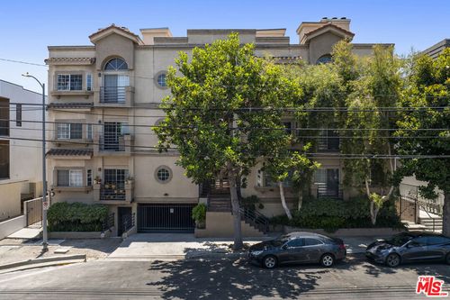 unit-302-10630 Moorpark St, North Hollywood, CA, 91602-2743 | Card Image