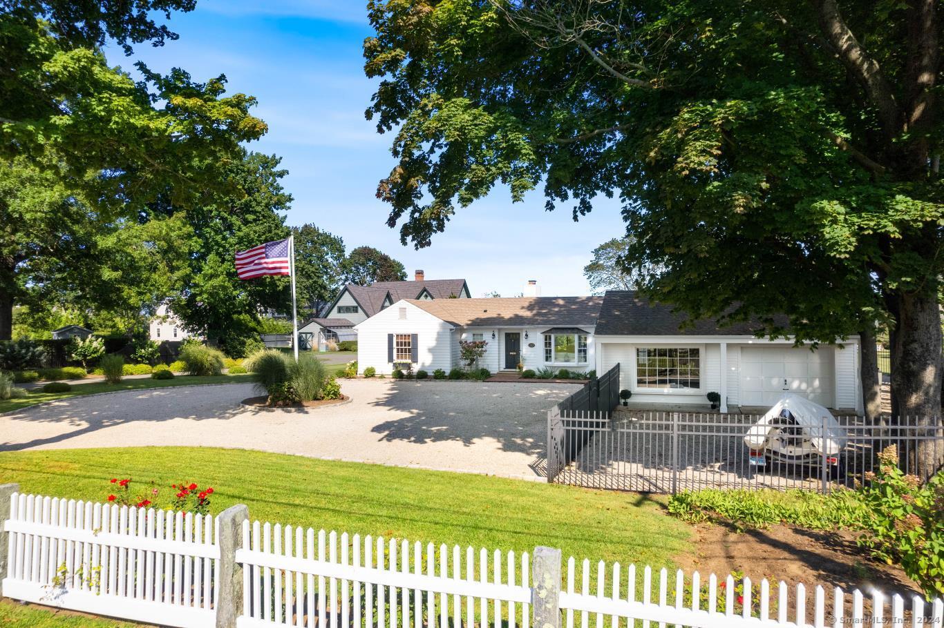 Cromwell Pl, Old Saybrook, CT 06475