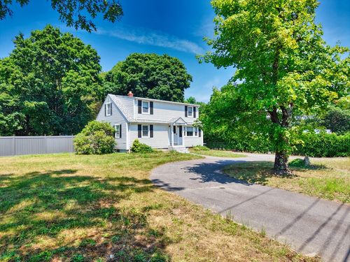 462 Old Westport Rd, Dartmouth, MA, 02747-2382 | Card Image