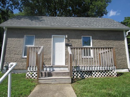 160 Logan St, Circleville, OH, 43113-2121 | Card Image