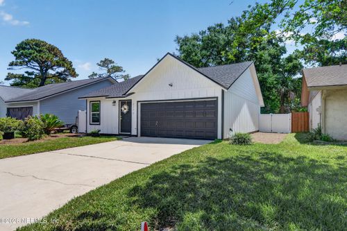 2179 Fairway Villas Ln S, Atlantic Beach, FL, 32233-4421 | Card Image