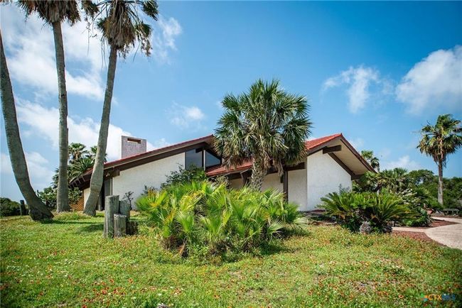 1809 W Harrison Ave, House other with 3 bedrooms, 4 bathrooms and 3 parking in Port O Connor TX | Image 20