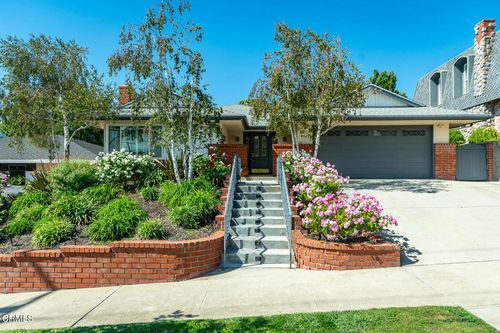 4827 Pennsylvania Ave, Glendale, CA, 91214-1944 | Card Image