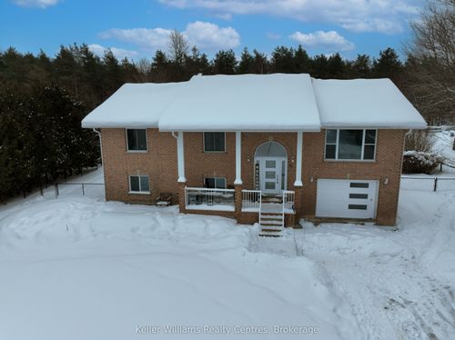 27 Pine Tree Dr, Hepworth, ON, N0H1P0 | Card Image