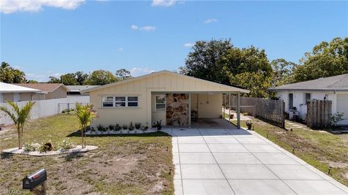 4855 West Dr, Fort Myers, FL, 33907-1122 | Card Image