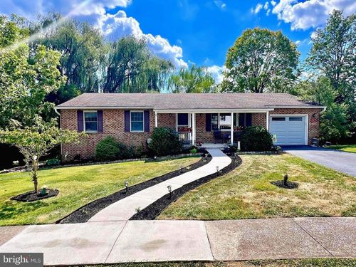 2740 Blue Hen Ct, HARRISBURG, PA, 17112-9121 | Card Image