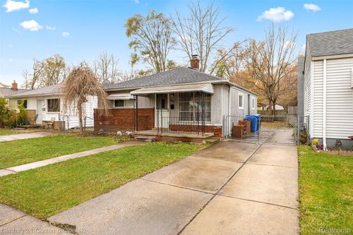 4924 Pelham St, Dearborn Heights, MI, 48125-3127 | Card Image