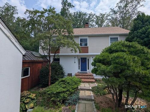 7 Joanne Ln, Weston, CT, 06883-2711 | Card Image