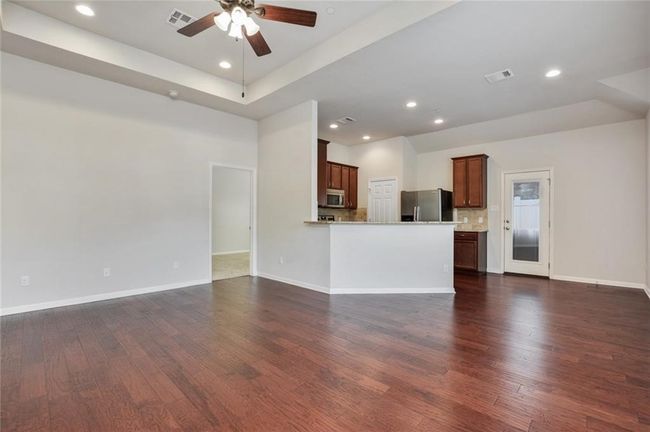 APT-26 - 1900 Little Elm Trl, Condo with 3 bedrooms, 2 bathrooms and 2 parking in Cedar Park TX | Image 4