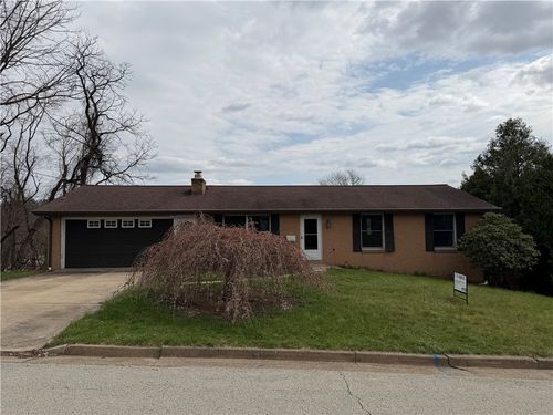 1014 Jefferson Ave, Jeannette, PA, 15644-2713 | Card Image