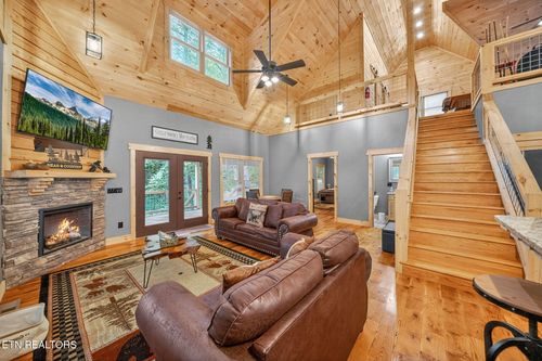 2489-24852489 Waldens Creek Rd, Sevierville, TN, 37862 | Card Image