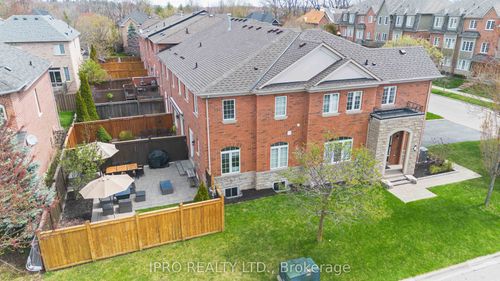 261 Grayling Dr, Oakville, ON, L6L6X4 | Card Image