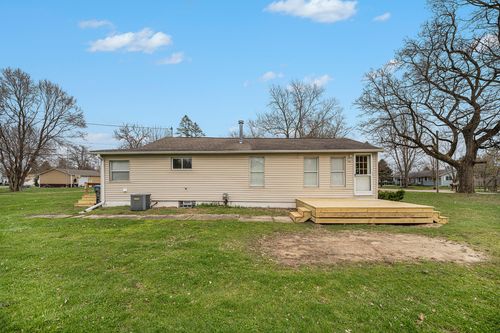 345 Elm St, Marcellus, MI, 49067-9584 | Card Image