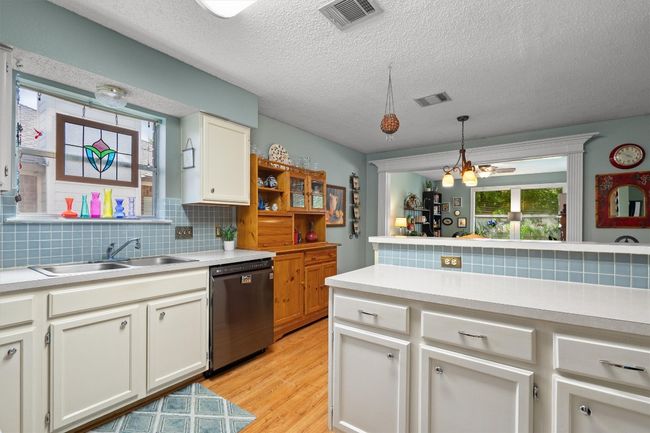 534 Broken Feather Trl, House other with 4 bedrooms, 3 bathrooms and 4 parking in Pflugerville TX | Image 14