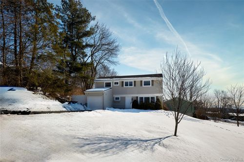 1 North Rd, Brewster, NY, 10509-1013 | Card Image