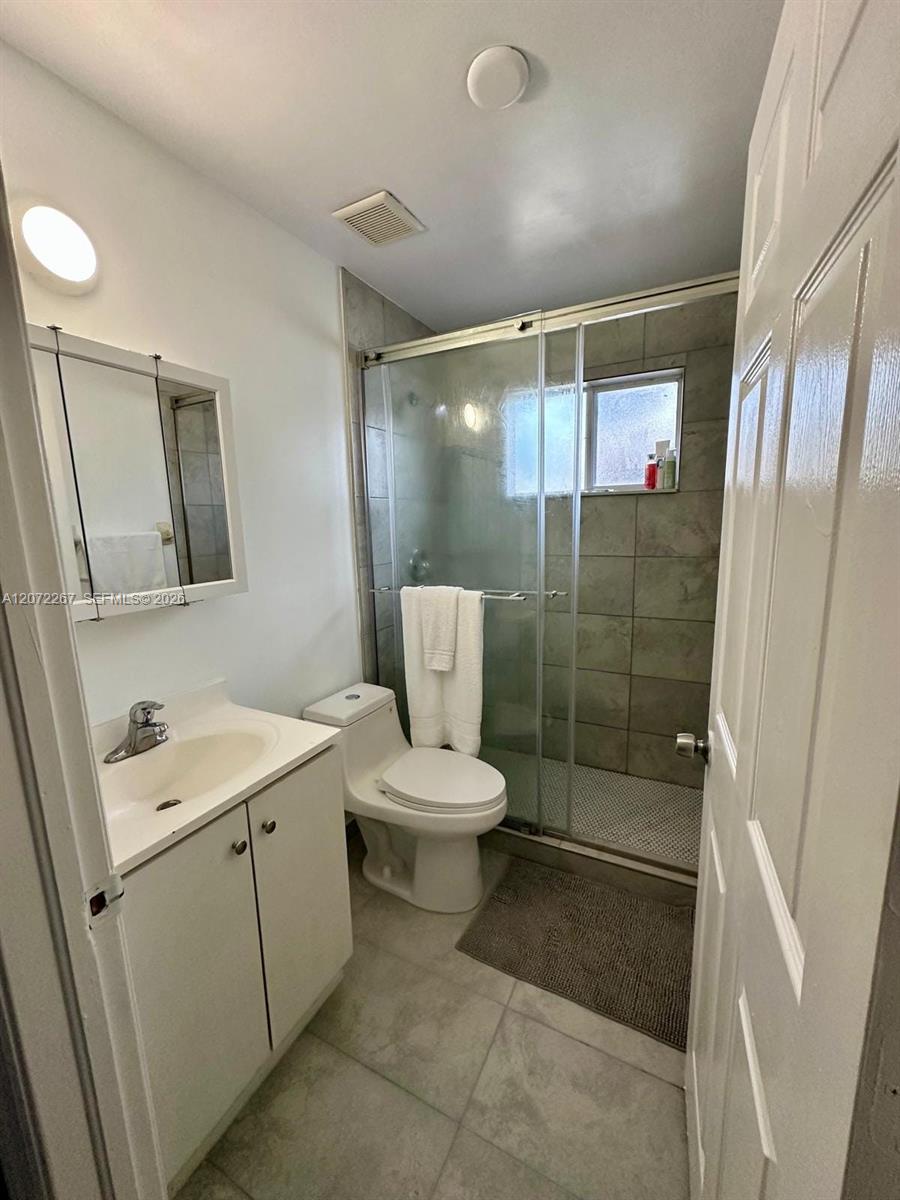 Residential Lease in Opa-Locka 2