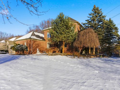 53792 Dominique Ct, Shelby Township, MI, 48315-1781 | Card Image