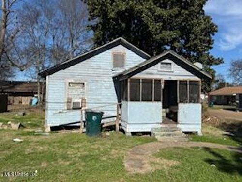 219 Elm St, Greenwood, MS, 38930-5627 | Card Image
